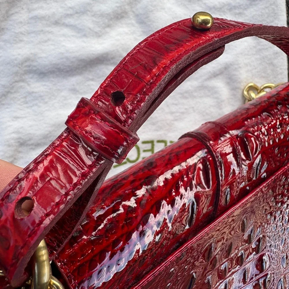 Vtg BRAHMIN Red Croc Embossed Leather Crossbody Bag Magnetic Satchel Gold Charm